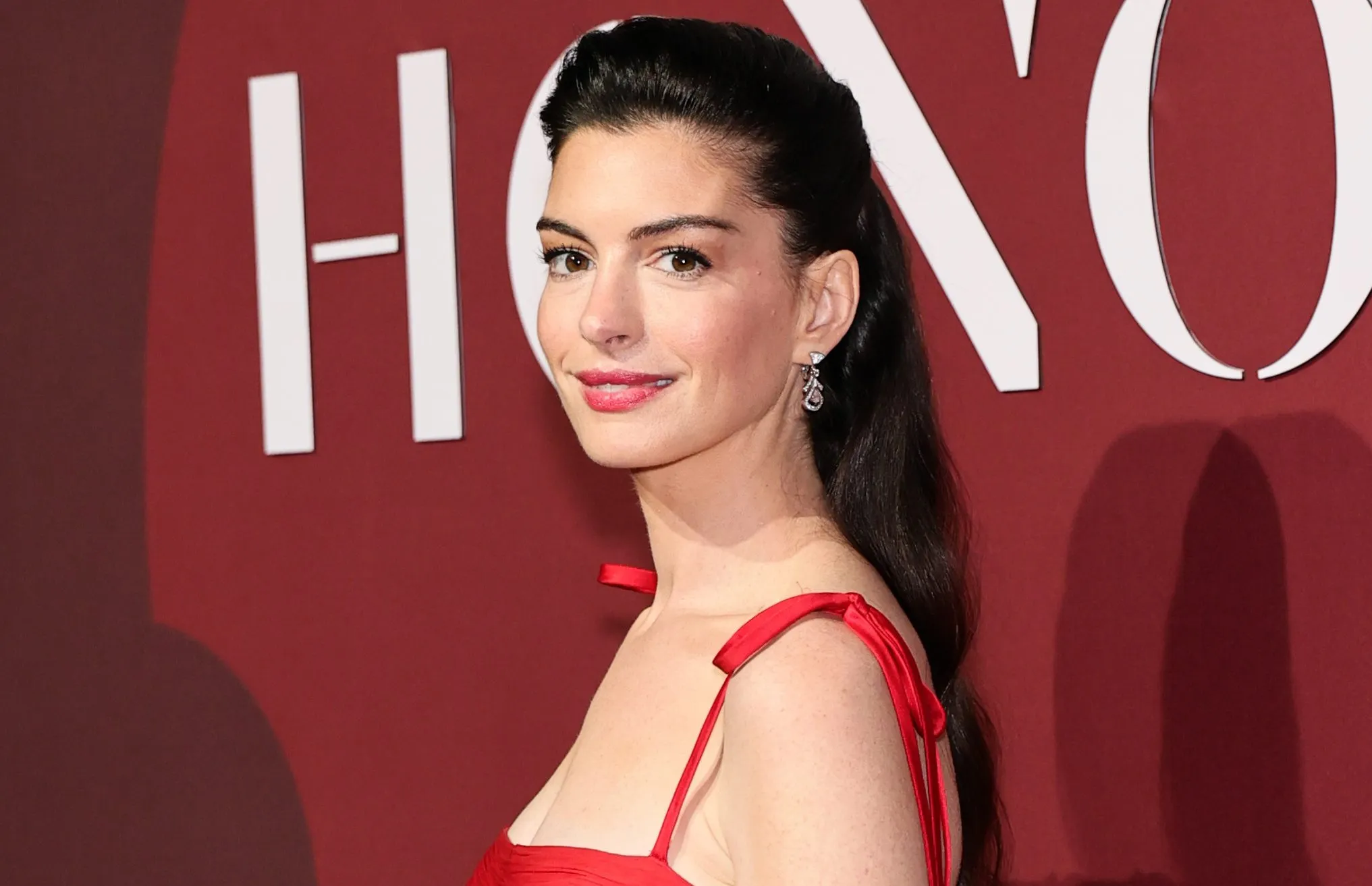 Anne Hathaway